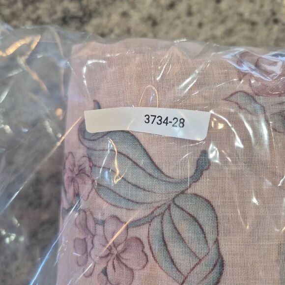 Fabric, Peach & Teal Floral Sheer Cotton 45" x 6.5 yds - Picture 4 of 4